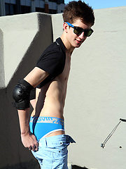 Skinny twink with a big Aussie dick - Check out our new mate Rick Dalton