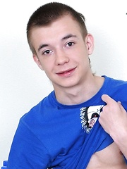 Skylar Blu Gets His Pipes Thoroughly Stretched & Filled By A Thick, Oversized Pole!