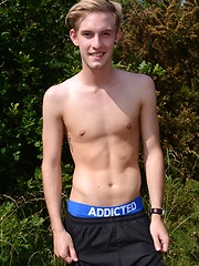 Terrific Outdoor Threesome As Horny Running Trio Take Turns To Take It Up The Ass!