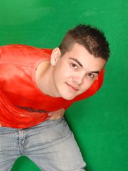 Hot twink shows cock