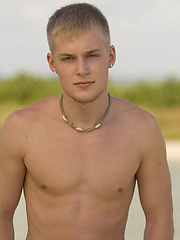 Straight amateur jock posing