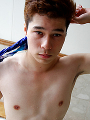 My straight mate Ryan Kai showing off his cock in the hot tub