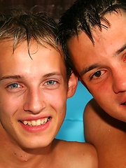Twosome Gay Teen Boys splash fun