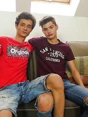 Skinny gay boys Alan Caine and Curtis Cameron fucking raw