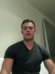 Michael Evans Jerks Off Live Webcam