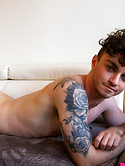 Cute Twink Cant Hold His Cum (Robert Law)